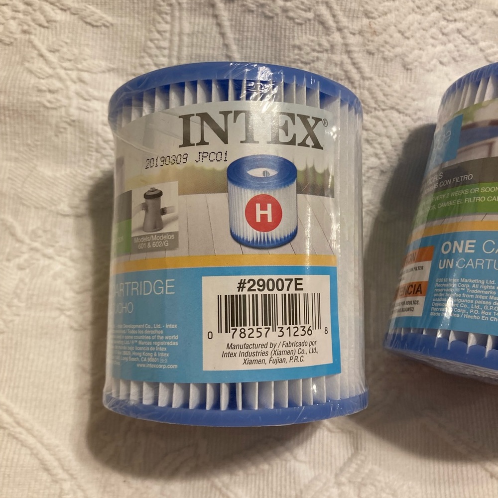 Pool filter - Picture 2 of 3